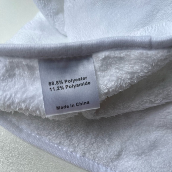 NEW 5 Pack White Facial Towels U-Shaped Soft Microfiber - Picture 5 of 10